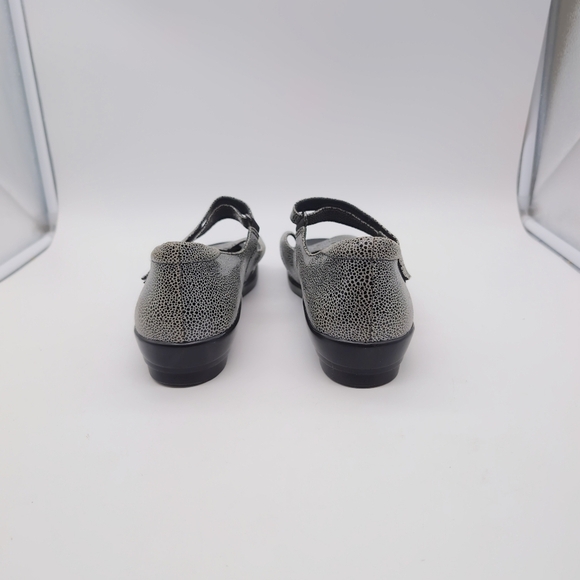 Ziera Donae Elegant Gray Patterened Mary Jane Flats All Leather Sz 12 - Picture 6 of 10